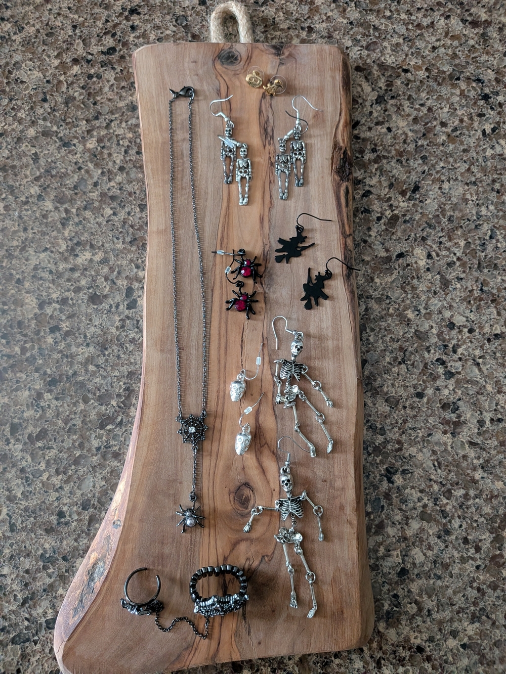 NWOT Halloween Jewellry Spiders, Skeletons, Witches And More!!